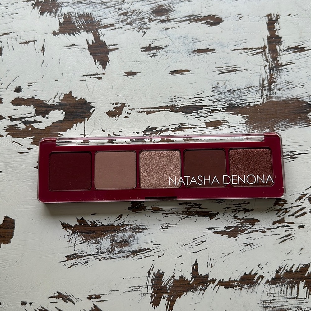 Natasha Denona eye shadow palette